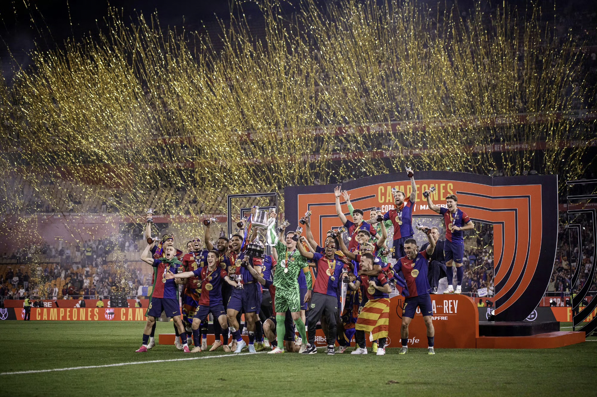 皇家马德里击败对手,保持领先位置 皇家马德里击败对手,保持领先位置