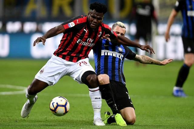 包含国际米兰签下尤文离队球员有望加强中场实力的词条