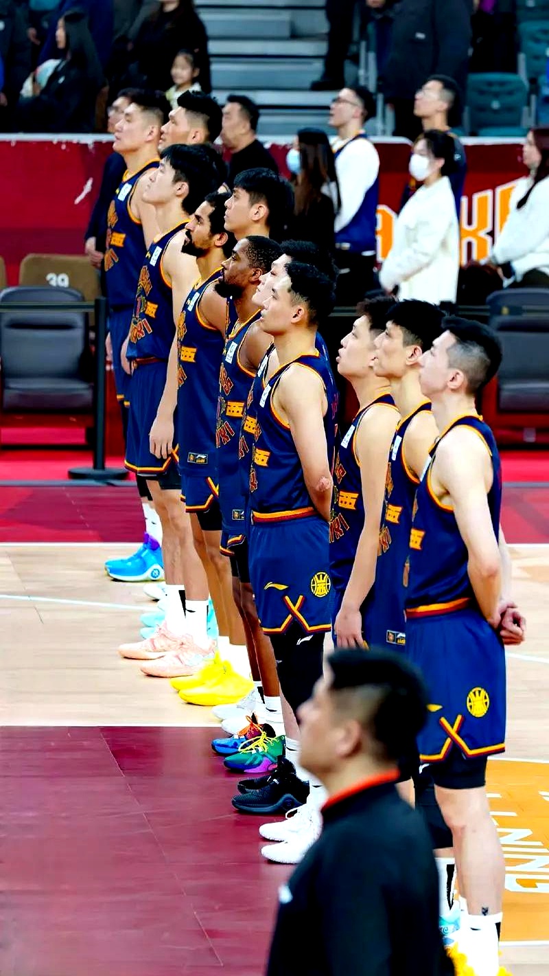 关于战火重燃，山西队夺冠热门，球迷期待更多精彩对决的信息